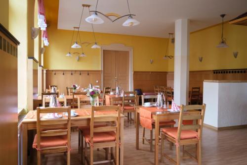 Food and beverages, Boselblick Gastezimmer & Biergarten in Coswig