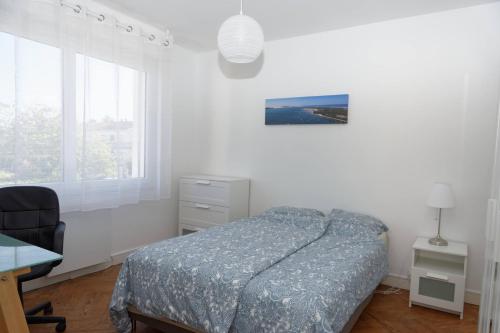 Belle maison avec 7 chambres, cuisine, 2 SDB et grand jardin à 5 minutes de Bordeaux gîte à louer Talence