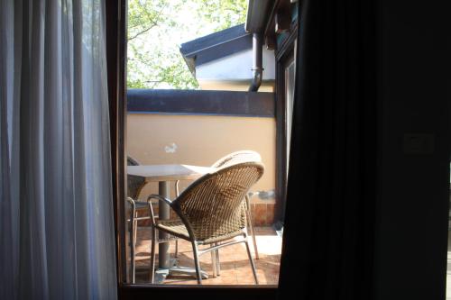 One-Bedroom Apartment with Balcony - Attic