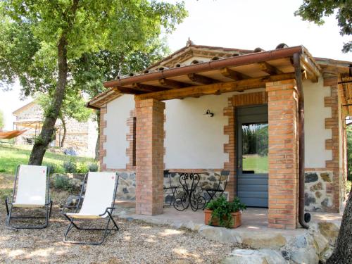  Holiday Home Il Podere del Lago by Interhome in Bolsena