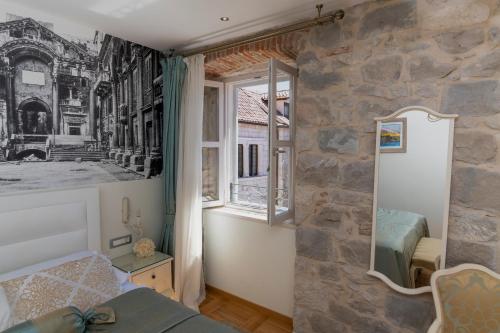 Gothic Palace Heritage - image 10