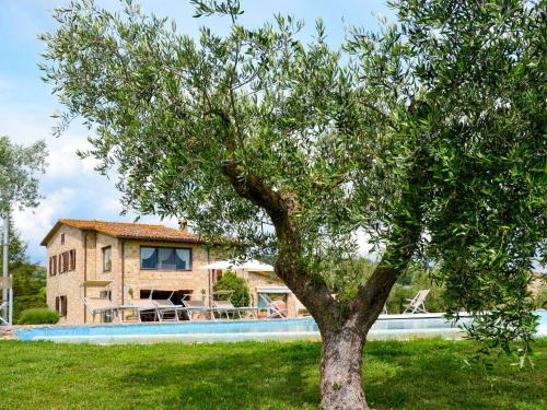  Holiday Home Moriaolo by Interhome in Toscella
