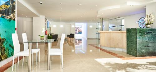 Globales Torrenova – Magaluf, NJ
