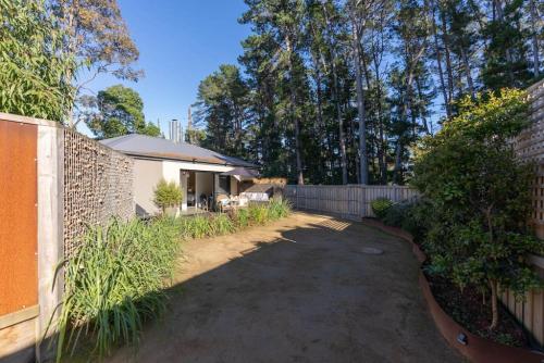 Utvendig, Pine Beach Guest House in the Heart of Balnarring in Balnarring