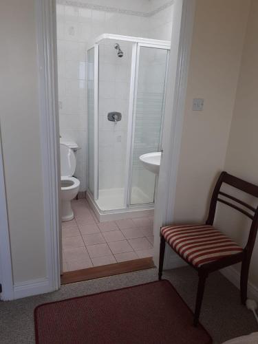 Lough Gill Lodge BnB Twin Rm 6 - 1 double and 1 single bed