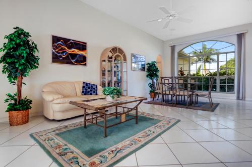 Villa Sunshine - main image