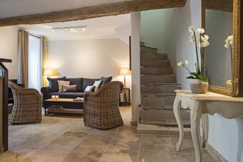 Maison Venisso Home Rental gîte à louer Ansouis