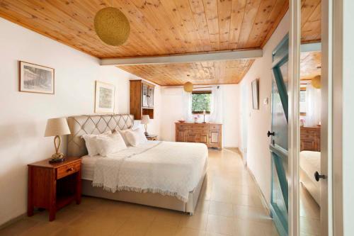 Cottage Houses in Pendakomo