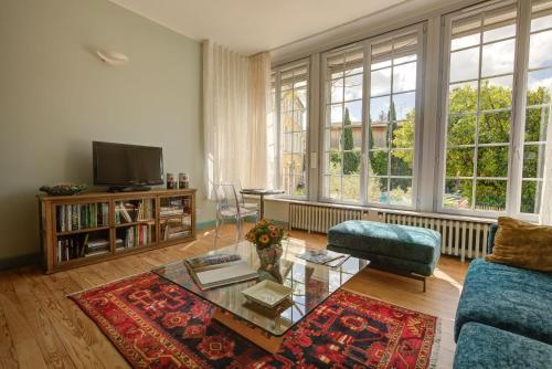 Apartment with Garden View