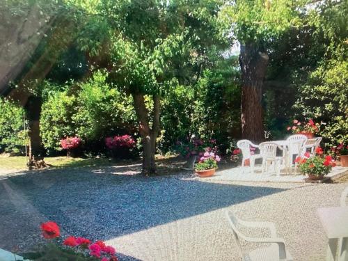 HOTEL ISA – Massa, WI