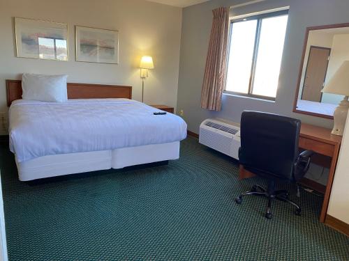 Carlyle Inn & Suites Carlyle (IL) United States