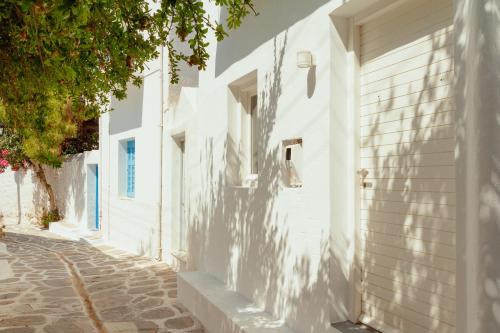 Rooftop House in the old town of Parikia - Paros