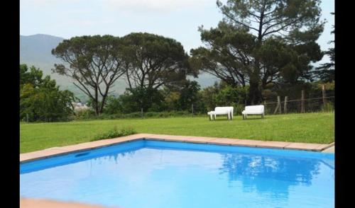 Villa in Oliveda Sleeps 4 with Pool gîte à louer els Vilars