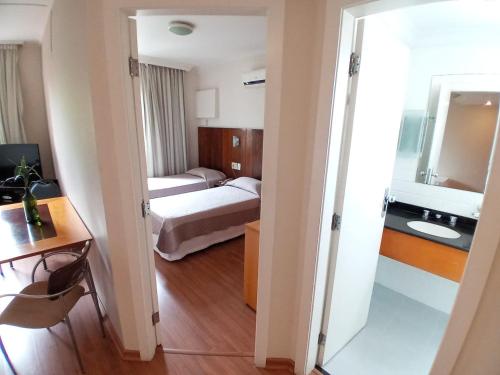 Guara Inn Flat Service in กวาราตินกิวต้า