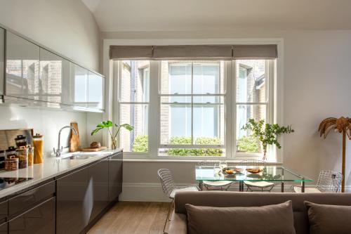 56 Welbeck Street - image 6