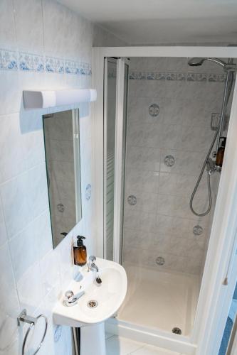 Kingsway GuestHouse - image 9