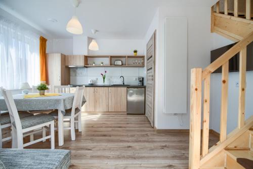 Apartment with Terrace image 5