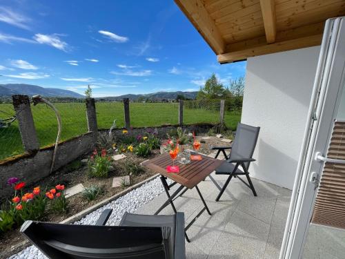 Romer Appartement mit sonniger Terrasse 49m von Marzoll entfernt