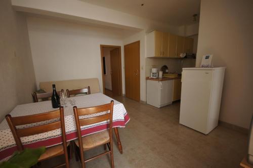 Apartment 75-6 - image 2