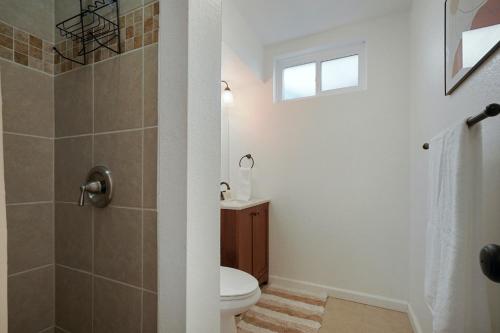 Bathroom, @ Marbella Lane - 4BR Cozy & Comfy Northglenn in Northglenn (CO)
