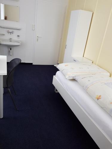 Hotel Gotthard - image 2