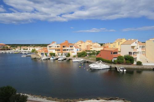 Superbe Studio Cabine Face Marina- résidence Piscine - 2 ou 3 personnes - 4PV47E - Location saisonnière - Le Barcarès