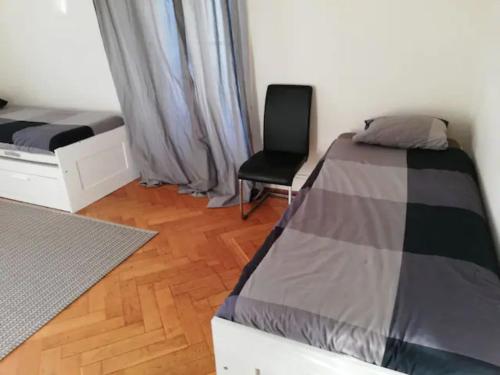 Chambre CHUV avec 1 salle de bain et 1 cuisine chambre d'hôte Chambres d'hôtes Charmance
