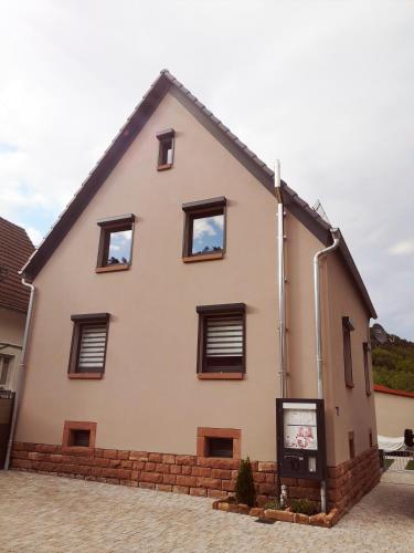 A szálláshely kívülről, Haus Erdmann in Dahn