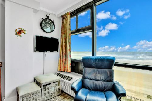 Enjoy the View - image 5