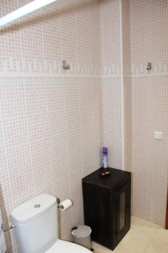 Room in Lodge - Room Rental In Central Flat In Puerto Del Rosario