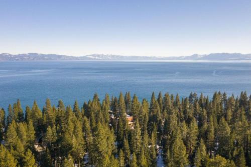 Sockeye by AvantStay - Modern 2 BR Condo - Prime Northstar! - image 8