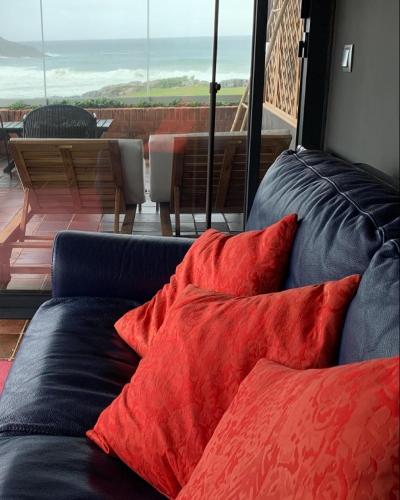 La Lagartija Adults Only 2