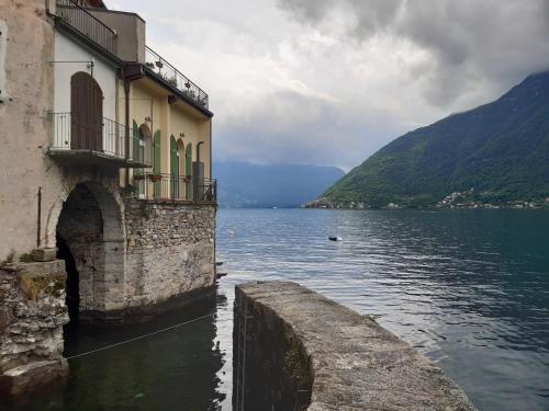 Casa con vista lago a Nesso