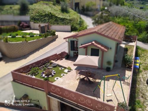 Villa Eden · Case Vecchie