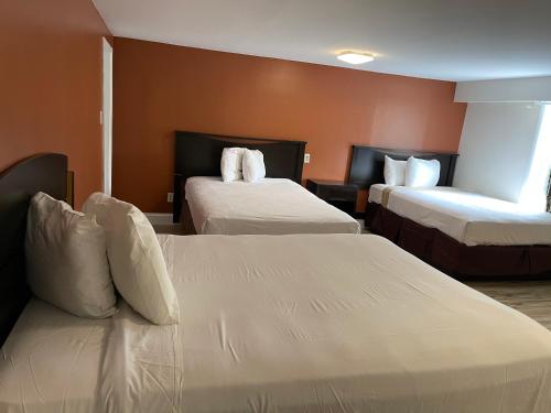 Wildwood Inn - image 7