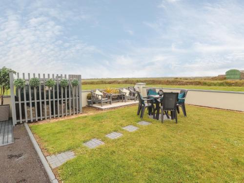 Sea View Lodge - main image