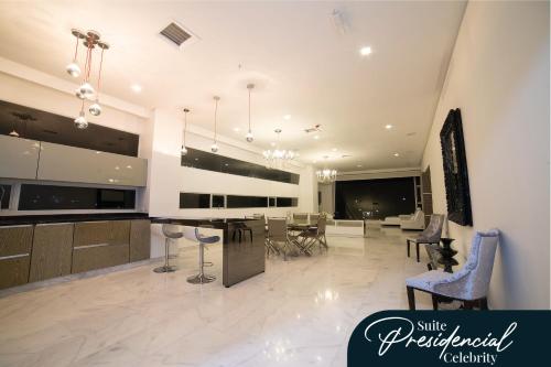 Bar/lounge, Punta Diamante Premium Hotel in Loma Mesa De Ruitoque