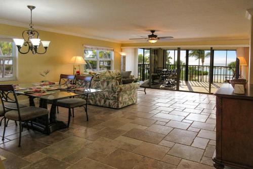 Eden House 206 by Kathy Nesbit Vacations - image 5