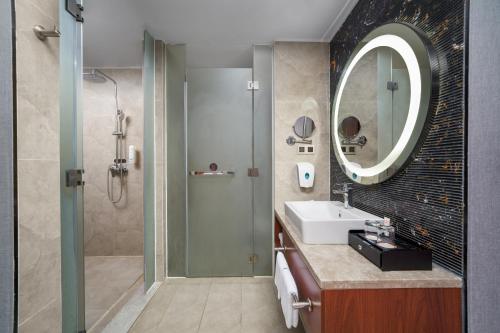 room detail thumbnail 2