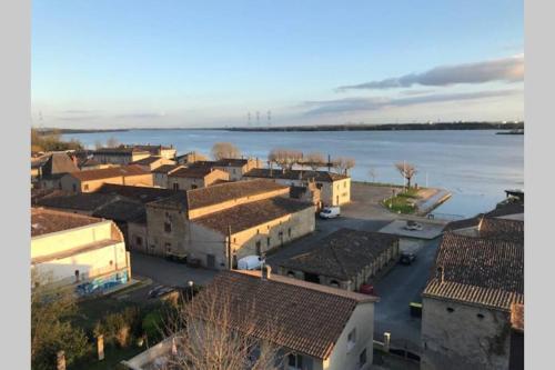 Bourg superbe appart avec vue magnifique in 博爾
