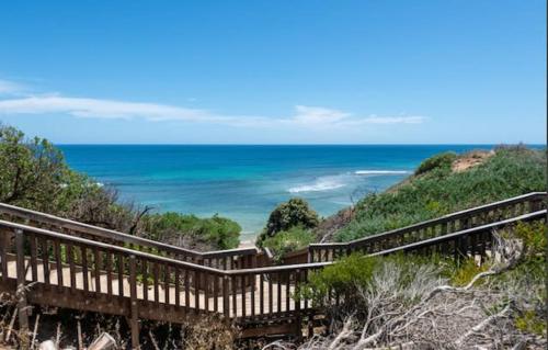 Beachfront Break at Moana Beach - WIFI - Family and Pet Friendly