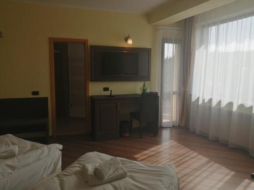 Hotel Piemonte - image 8