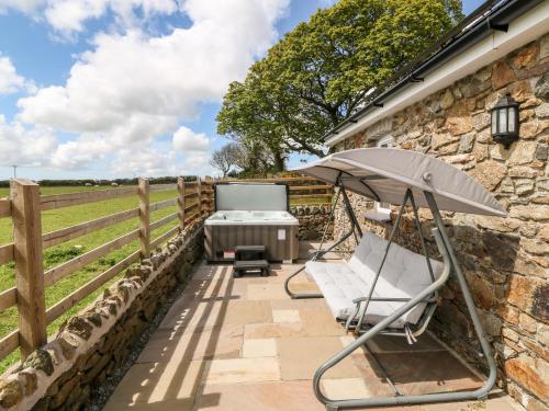 Beudy Tyddyn in Llannerch-y-Medd