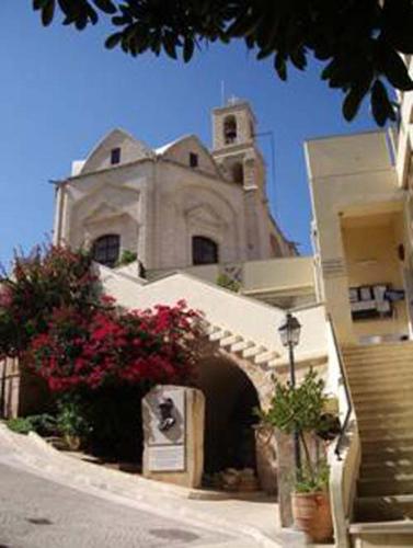 Apollonas Villa
