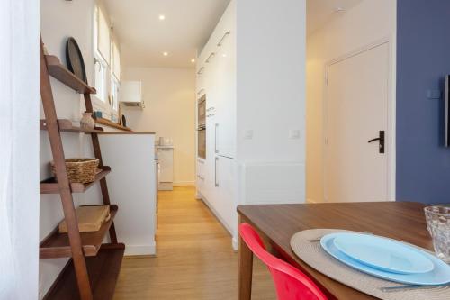 Two-Bedroom Apartment image 6