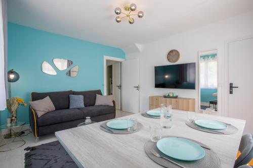 One-Bedroom Apartment image 10
