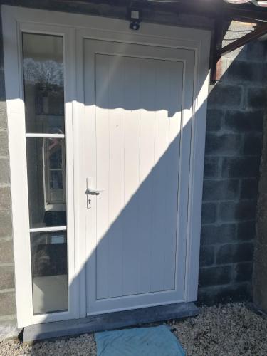 Appartement neuf à Boussu - près de la France - all inclusive élec, Eau, pellet