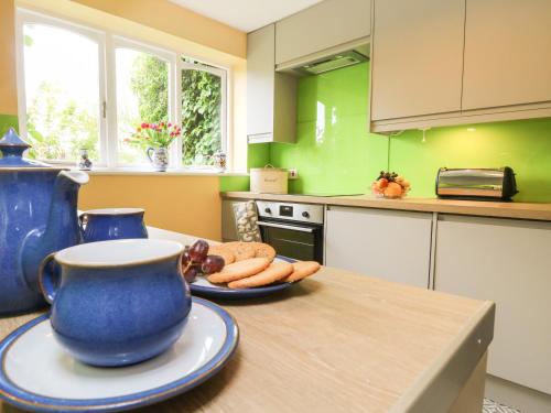 Fieldside in Totland