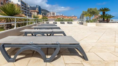 สระว่ายน้ำ, อดาจิโอ โมนาโค ปาแล โจเซฟิน อพาร์ตโฮเต็ล (Adagio Monaco Palais Josephine Aparthotel) in โบโซเลย์