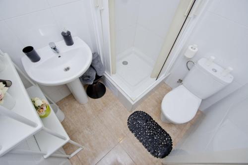 Barcelona City North Hostal - image 7